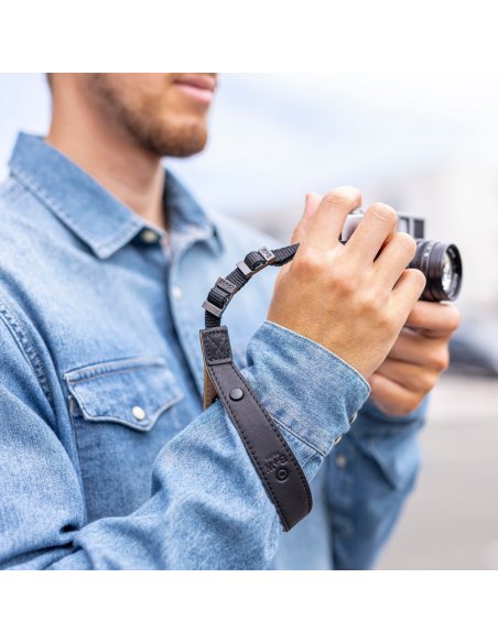 Pasek na rękę B+W Hand Strap Black Leather 20mm 1102623