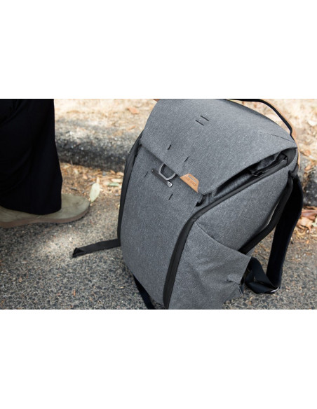 PEAK DESIGN Everyday Backpack 20L v2 - Charcoal