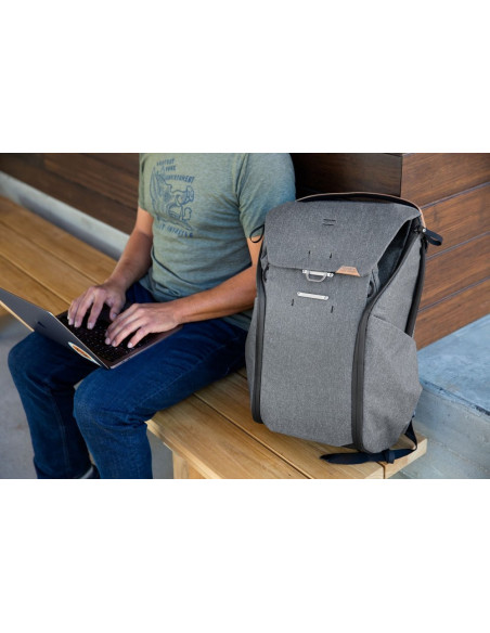 PEAK DESIGN Everyday Backpack 30L v2 - Charcoal