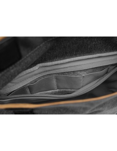 Peak Design Field Pouch v2 Charcoal