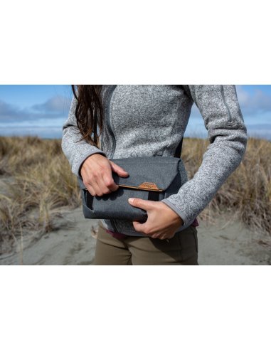 Peak Design Field Pouch v2 Charcoal