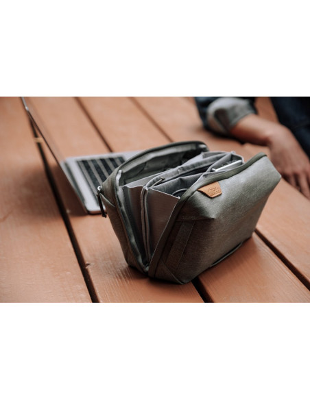 Wkład Travel Line Peak Design Tech Pouch Sage v2 - szarozielony