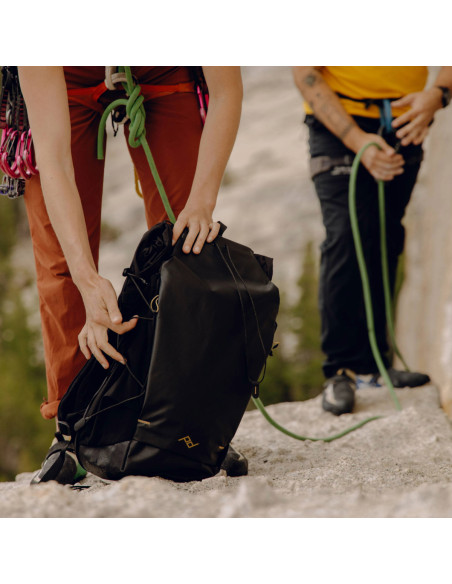 Peak Design Outdoor Backpack 25L Black