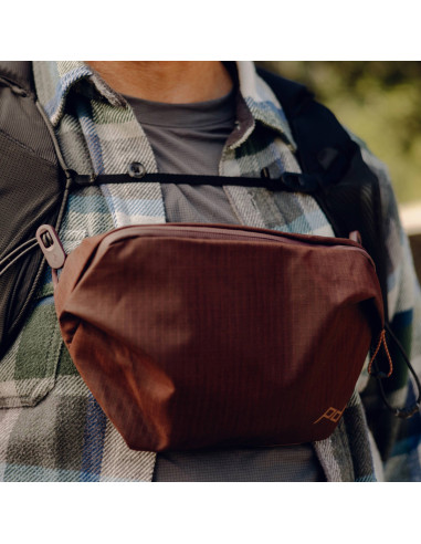 Torba Peak Design Outdoor Sling 2L Ciemny Fiolet