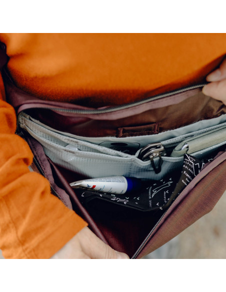 Torba Peak Design Outdoor Sling 2L Ciemny Fiolet