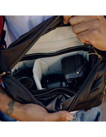 Zestaw Torba Peak Design Outdoor Sling 7L Czarna + Wkład Travel Line Peak Design Camera Cube v2 X-Small