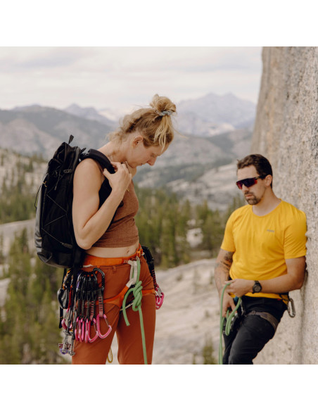 Zestaw Plecak Outdoor Peak Design Backpack 25L Czarny + Wkład Travel Line Peak Design Camera Cube v2 S-Medium