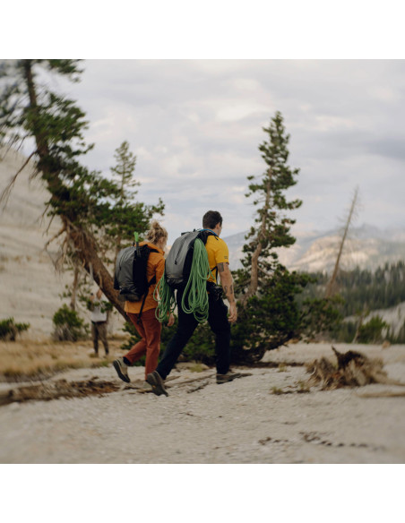 Zestaw Plecak Outdoor Peak Design Backpack 25L Czarny + Wkład Travel Line Peak Design Camera Cube v2 S-Medium