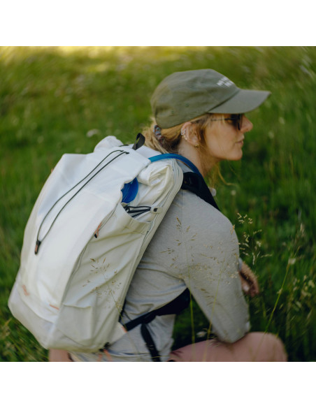 Zestaw Plecak Outdoor Peak Design Backpack 25L Biały + Wkład Travel Line Peak Design Camera Cube v2 S-Medium