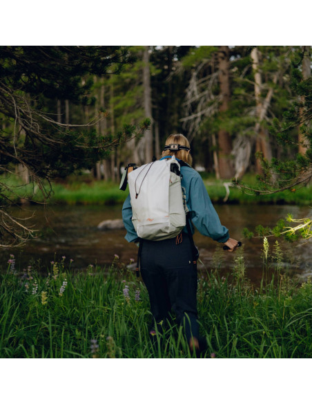 Zestaw Plecak Outdoor Peak Design Backpack 25L Biały + Wkład Travel Line Peak Design Camera Cube v2 S-Medium