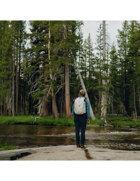 Zestaw Plecak Outdoor Peak Design Backpack 25L Biały + Wkład Travel Line Peak Design Camera Cube v2 S-Medium