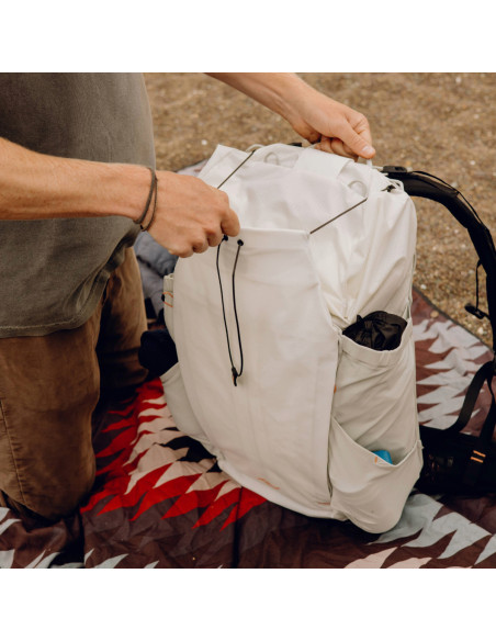 Zestaw Plecak Outdoor Peak Design Backpack 45L Biały + Wkład Travel Line Peak Design Camera Cube v2 Large