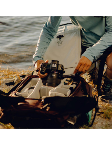 Zestaw Plecak Outdoor Peak Design Backpack 45L Ciemny Fiolet + Wkład Travel Line Peak Design Camera Cube v2 Large