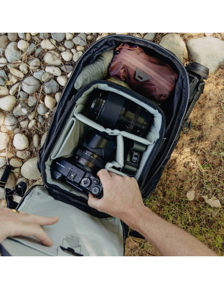 Plecak Outdoor Peak Design Backpack ZIP 18L Ciemny Fiolet