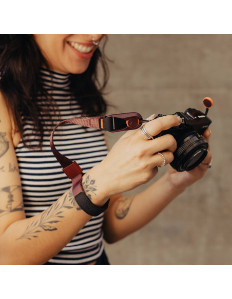 Pasek Na Nadgarstek Peak Design Cuff Eclipse v3 - fioletowy