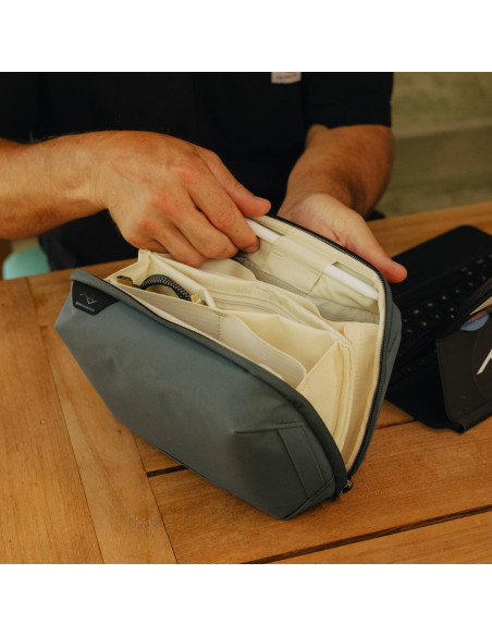 Travel Line Peak Design Tech Pouch Ocean v2