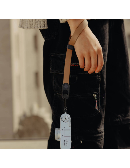 Pasek Na Nadgarstek Peak Design Cuff Leather Tan - brązowy