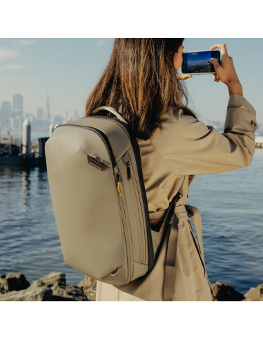 Peak Design Travel Backpack 20L Stone