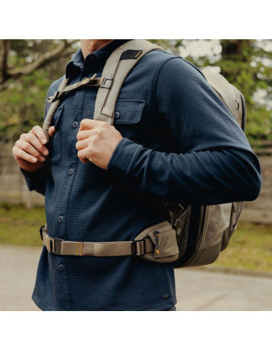 Peak Design Travel Backpack 2-in-1 40L Stone
