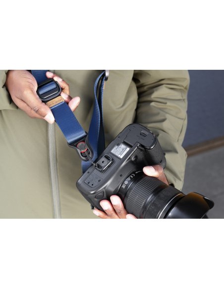 Pasek na szyję lub ramię SLIDE LITE MIDNIGHT v3 niebieski do lekkich aparatów
