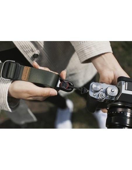 Pasek na szyję lub ramię SLIDE LITE SAGE v3 szarozielony do lekkich aparatów